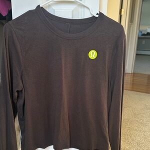 lululemon athletica LIMITED EDITION Long Sleeve Tee - Brown
